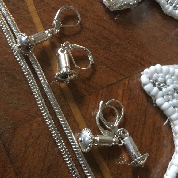 Beading bracelets and dangle earrings-costume - Picture 1 of 1